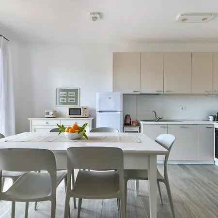 Lucia Dom wakacyjny *